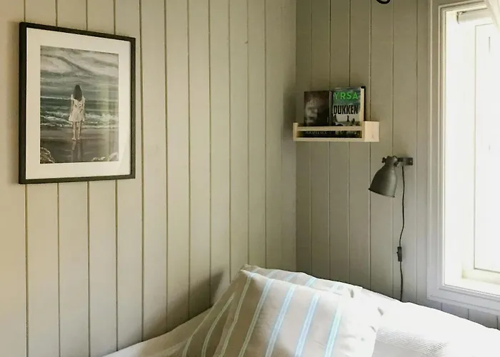 Unique By The Water On Nyaraló