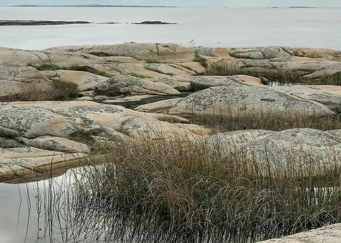 Unique By The Water On Nyaraló